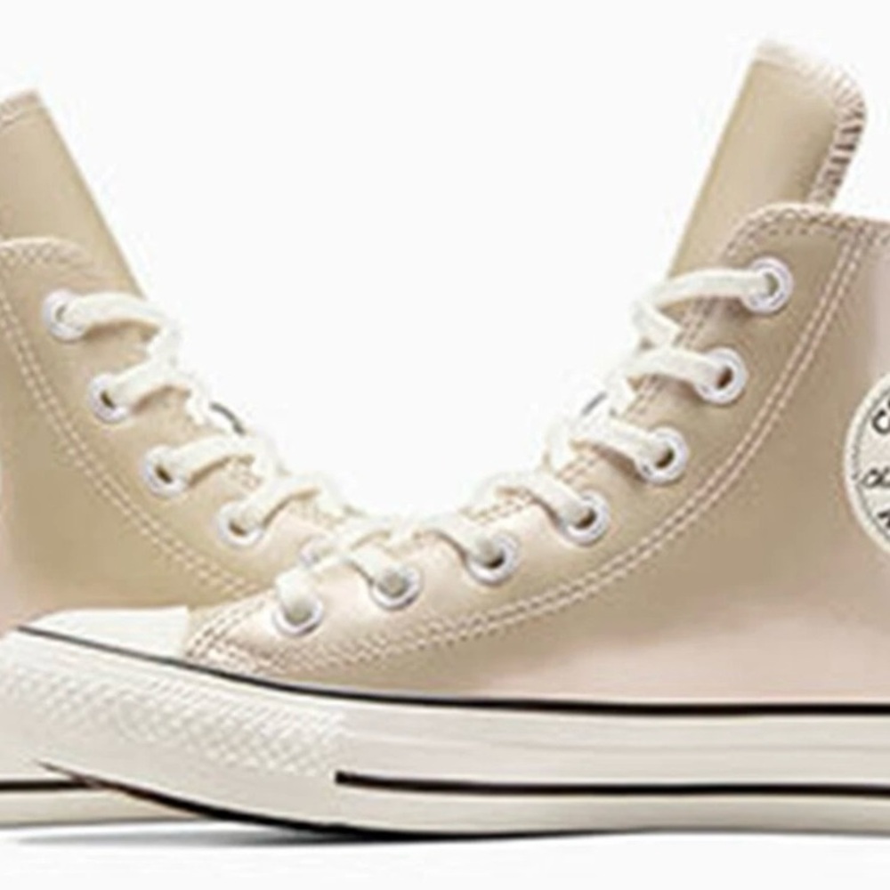 Converse Chuck Taylor High-Top - Picture 7 of 8
